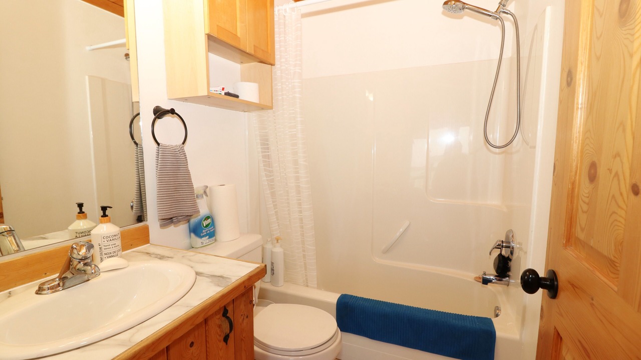 Photo of Bathroom in Fallis