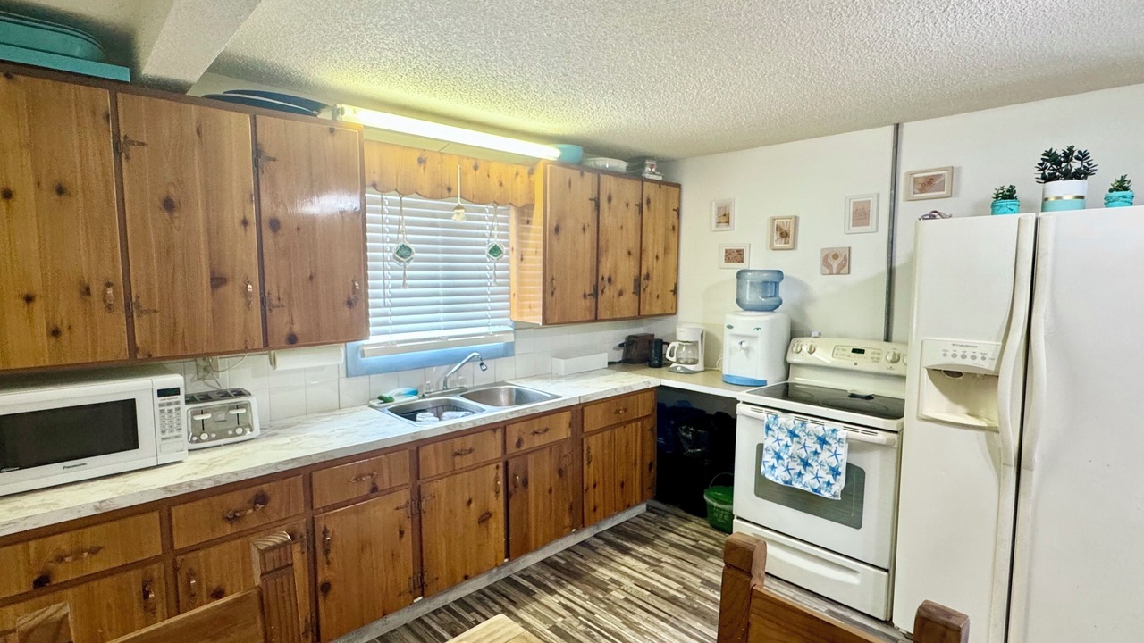 Photo of Kitchen in Alberta Beach
