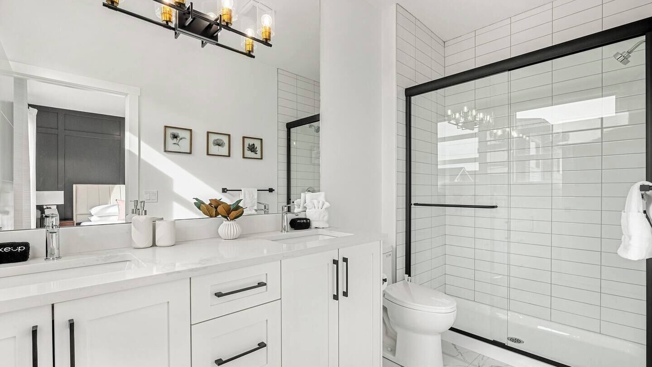 Photo of Bathroom in Sage Hill