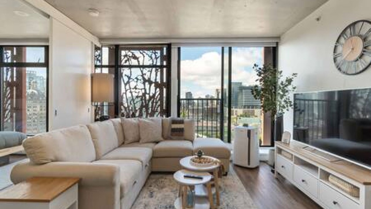 Photo of Livingroom in Gastown