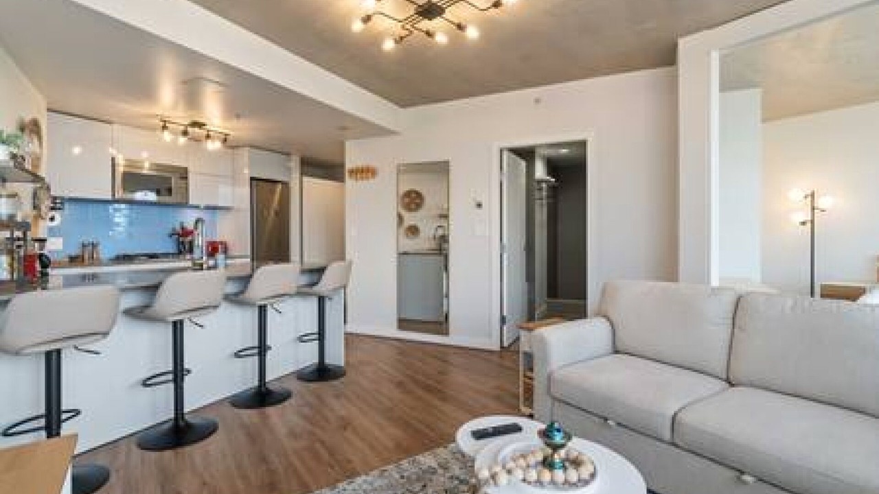 Photo of Livingroom in Gastown