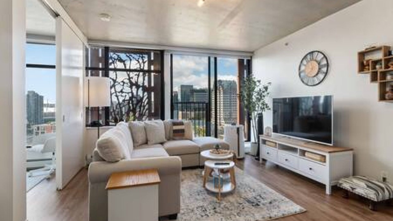 Photo of Livingroom in Gastown