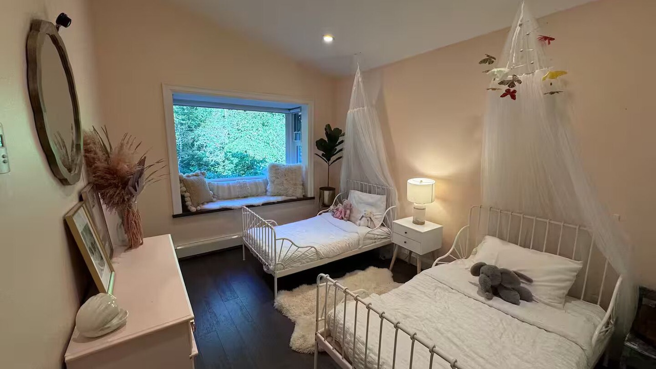 Photo of Bedroom in Pemberton Heights