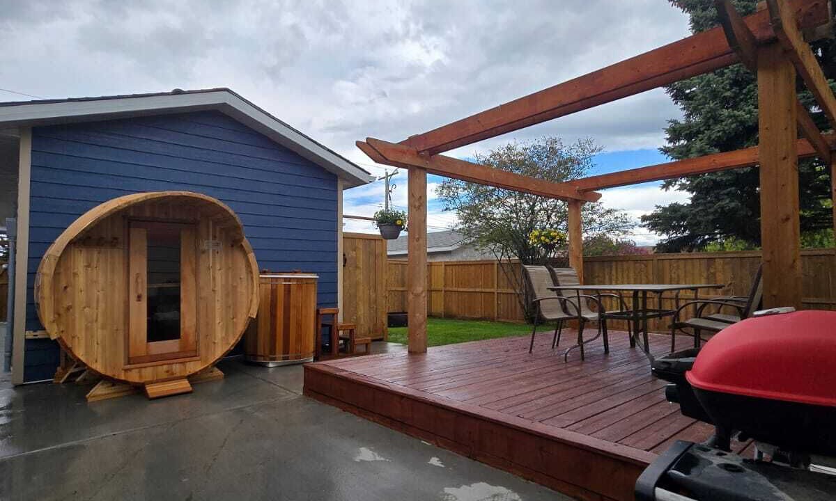 Photo of Patio Balcony in Southeast Calgary