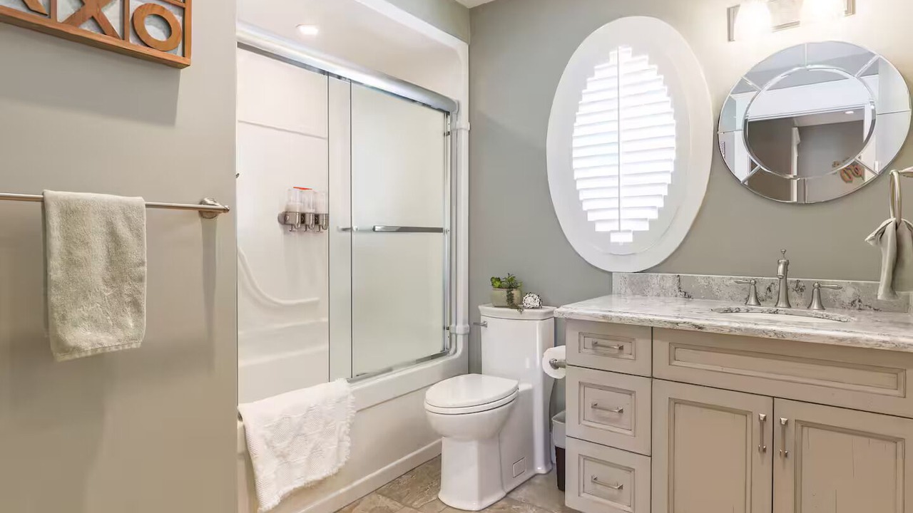 Photo of Bathroom in Rosedale