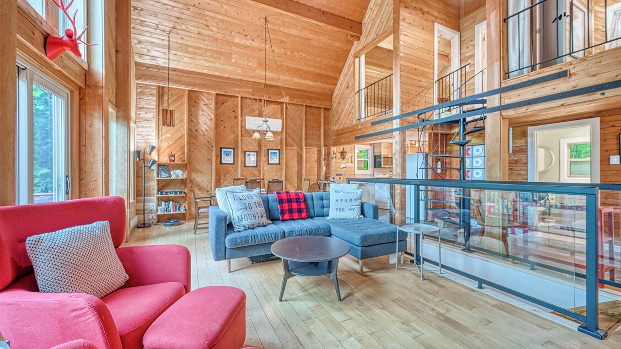 Photo of Livingroom in Calabogie