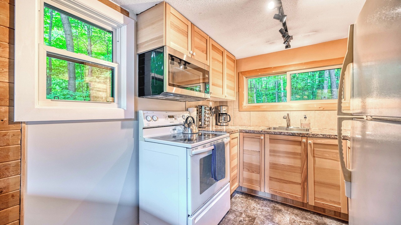 Photo of Kitchen in Calabogie