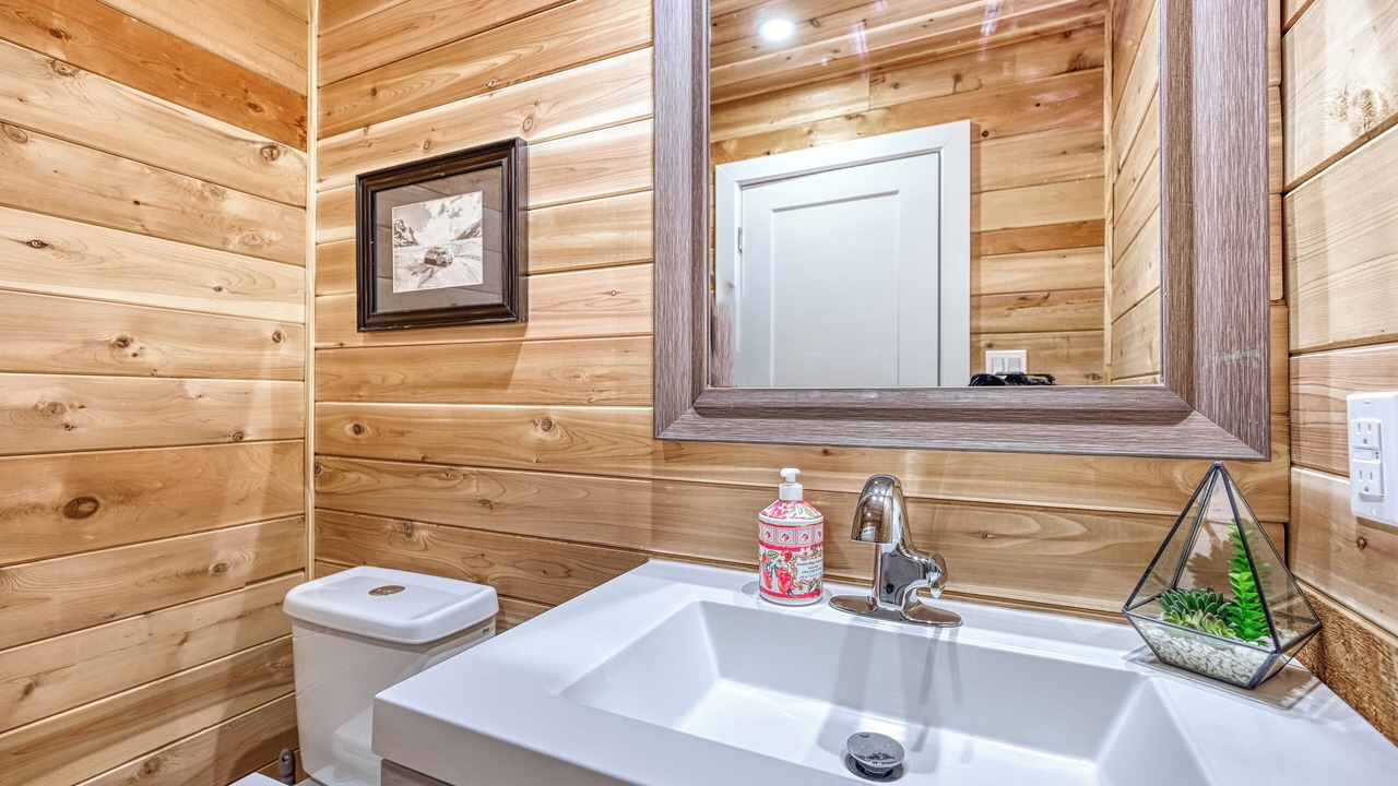 Photo of Bathroom in Calabogie