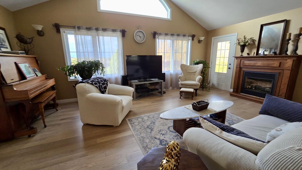 Photo of Livingroom in Miltonvale Park
