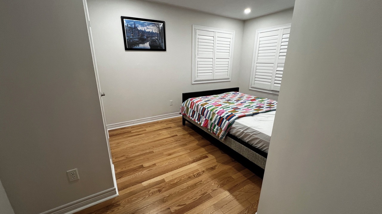 Photo of Bedroom in Halton Regional Municipality