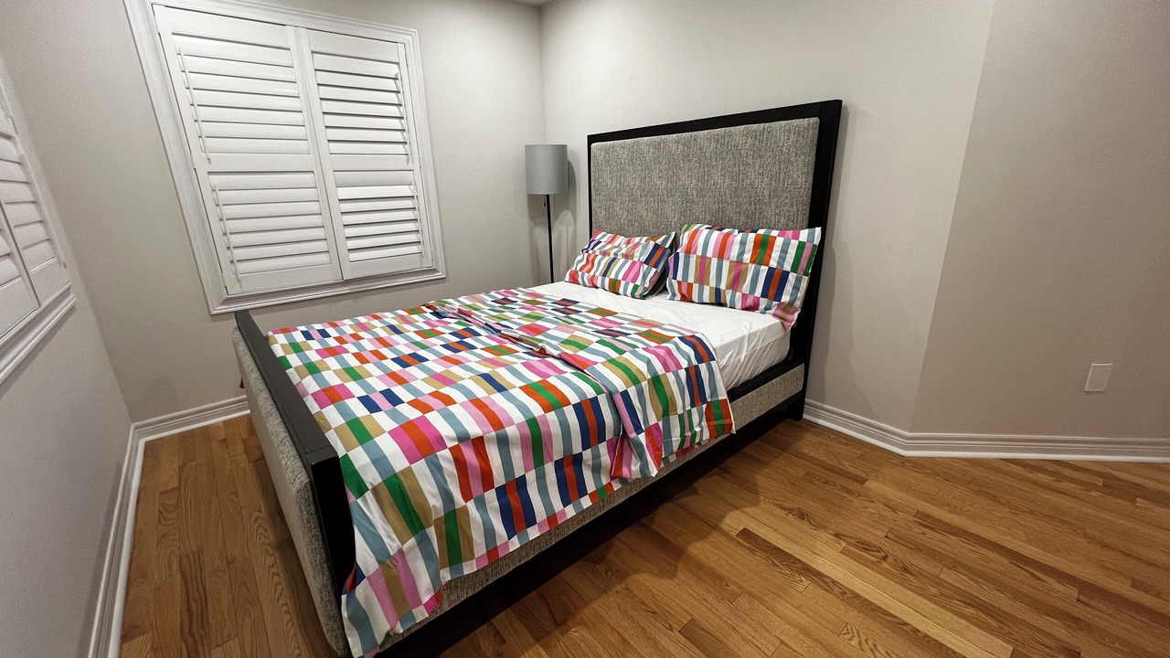 Photo of Bedroom in Halton Regional Municipality