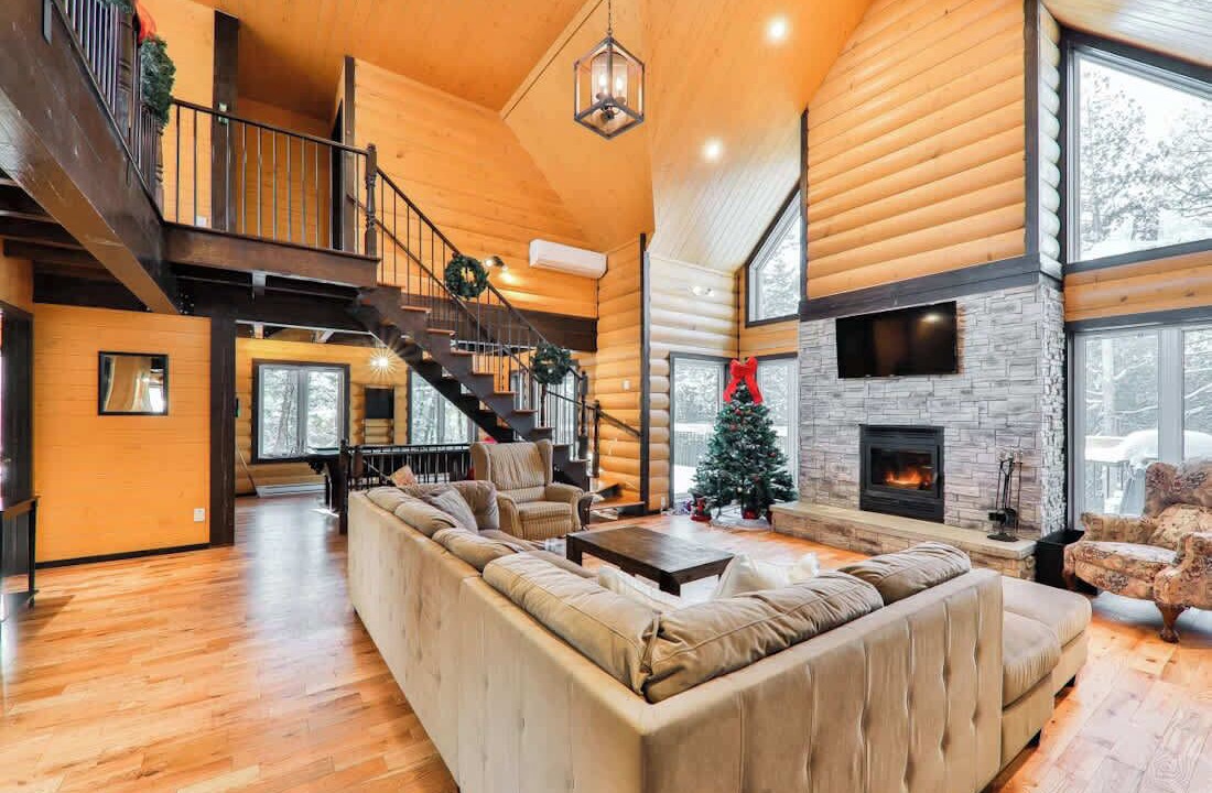Photo of Livingroom in Grenville-sur-la-Rouge