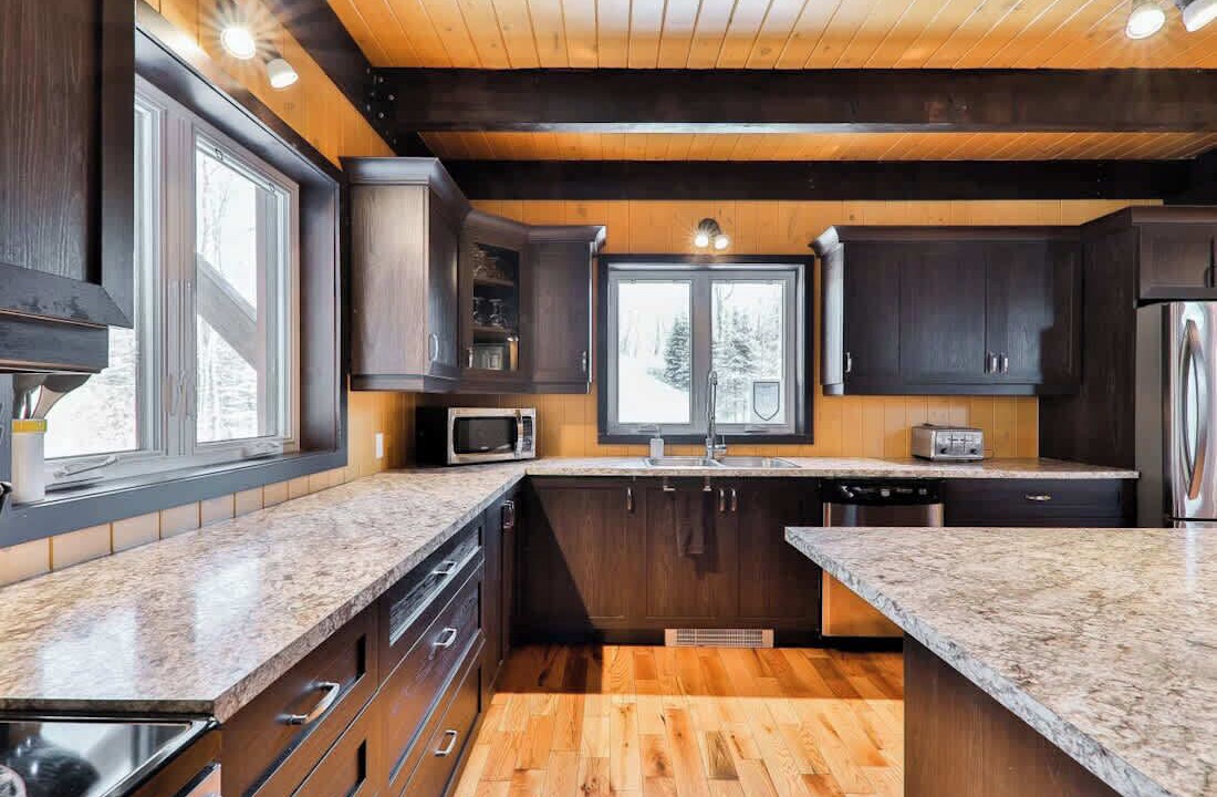 Photo of Kitchen in Grenville-sur-la-Rouge