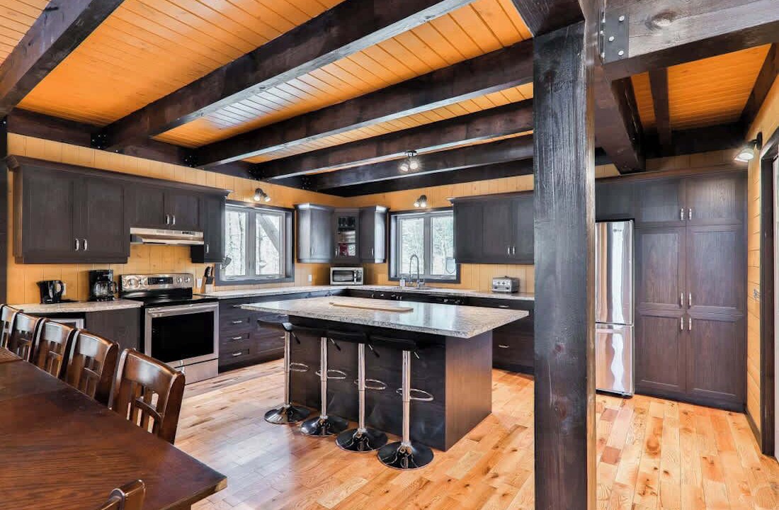 Photo of Kitchen in Grenville-sur-la-Rouge