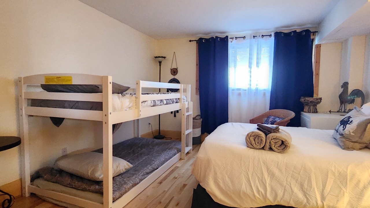 Photo of Bedroom in Saint-Andre-d'Argenteuil