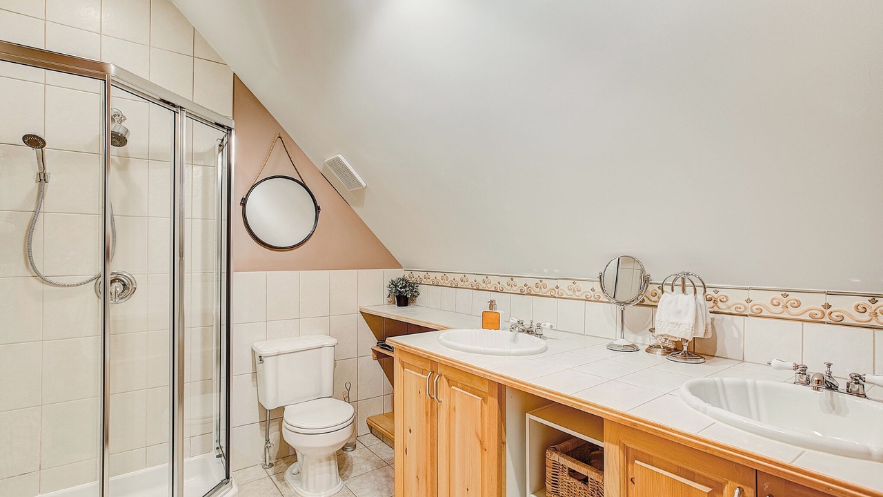 Photo of Bathroom in Saint-Andre-d'Argenteuil