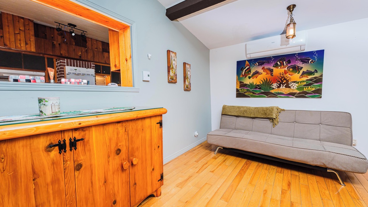 Photo of Livingroom in St-Adolphe-d'Howard