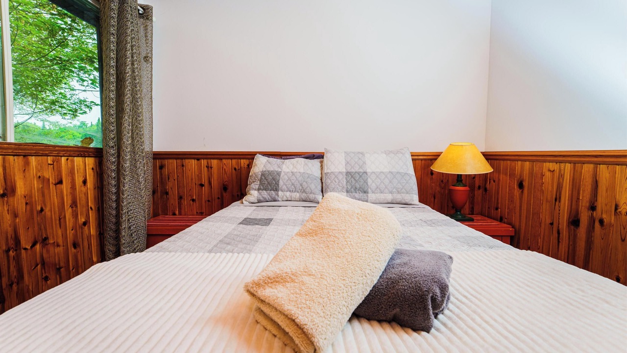 Photo of Bedroom in St-Adolphe-d'Howard
