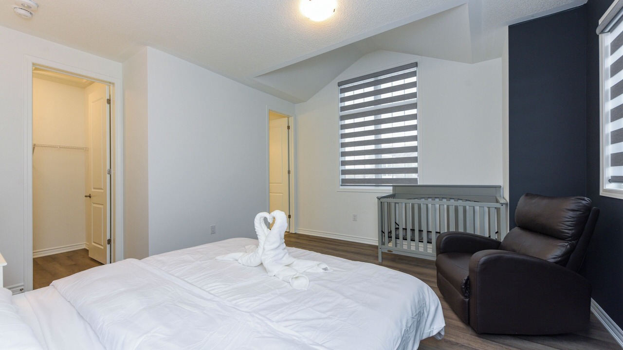 Photo of Bedroom in Halton Regional Municipality