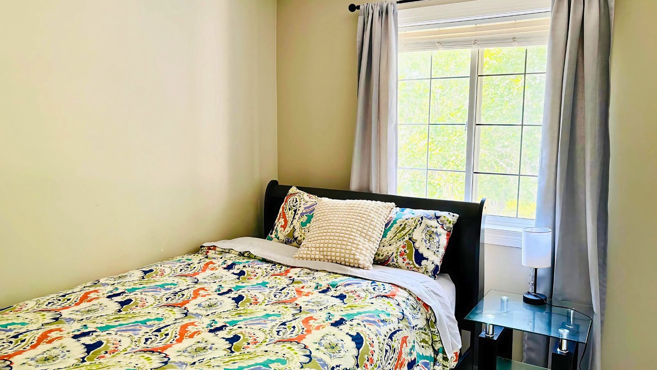 Photo of Bedroom in North Central Edmonton
