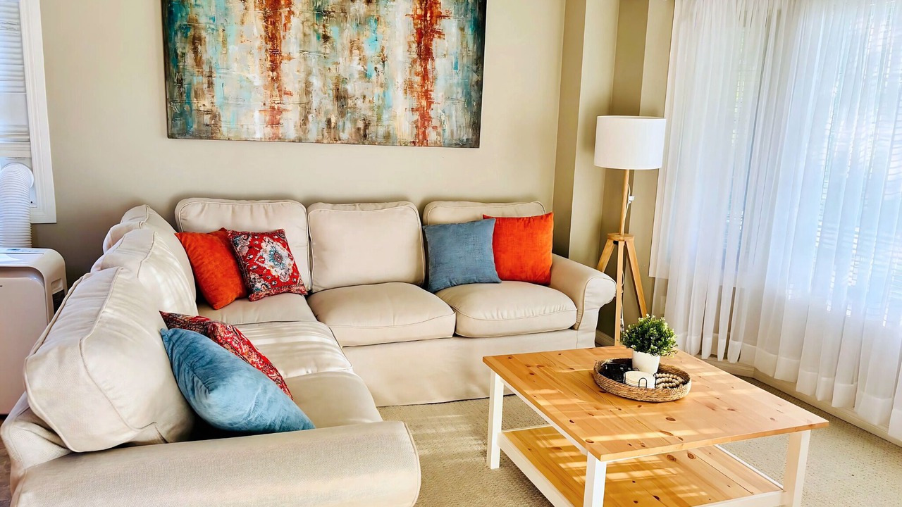 Photo of Livingroom in North Central Edmonton
