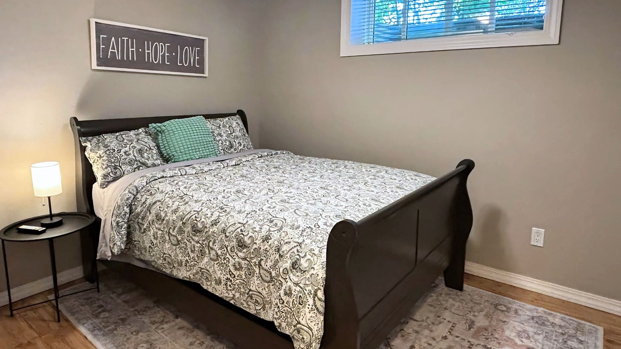 Photo of Bedroom in North Central Edmonton