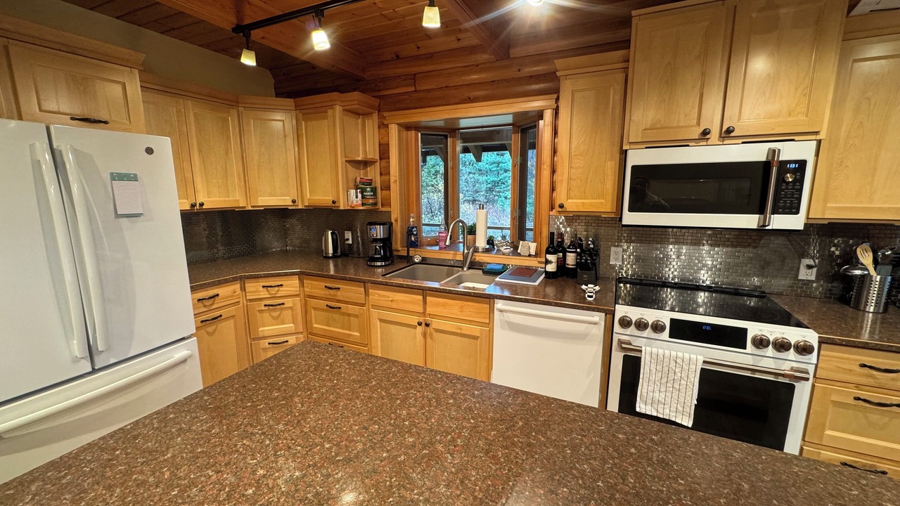 Photo of Kitchen in Central Kootenay