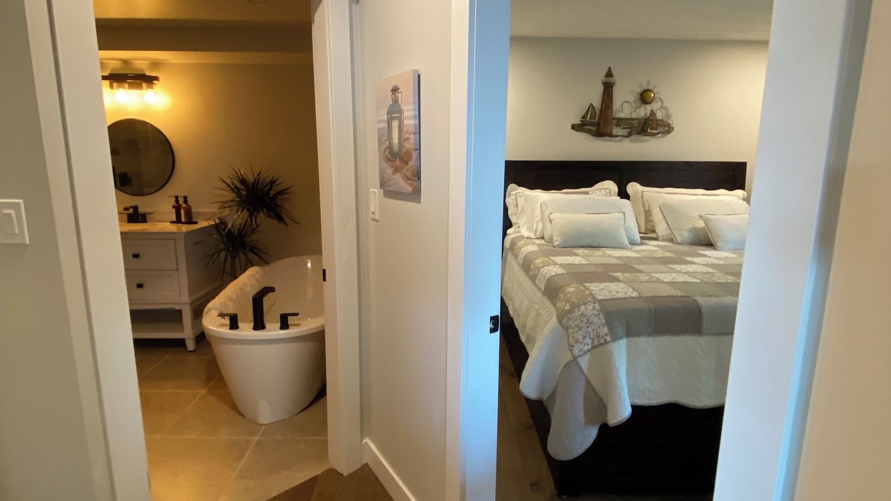 Photo of Bedroom in Union Bay