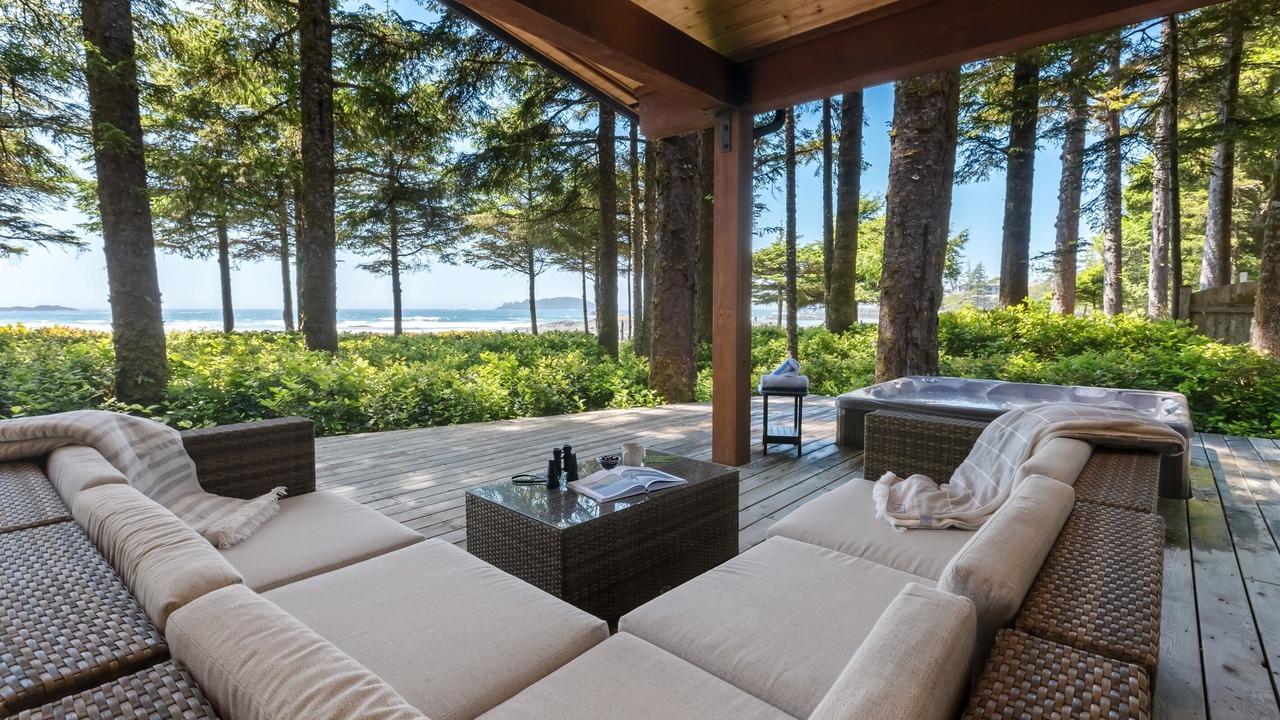 Photo of Others in Tofino