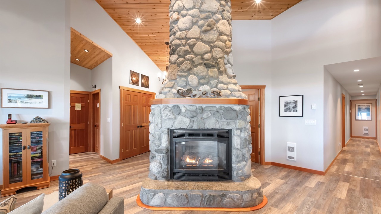 Photo of Livingroom in Tofino