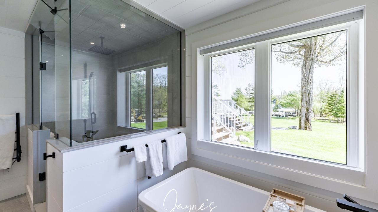 Photo of Bathroom in Muskoka Lakes
