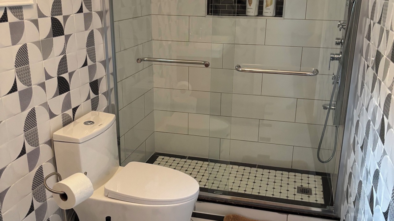Photo of Bathroom in Crystal Beach