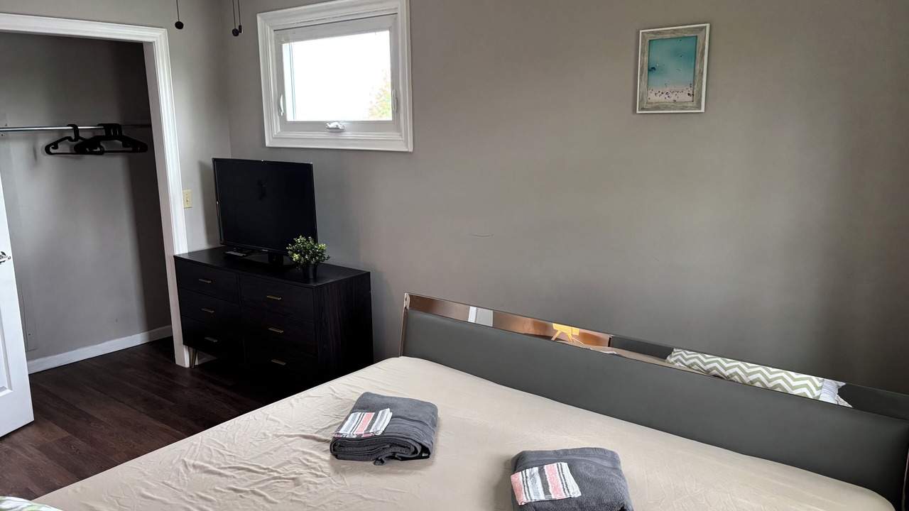 Photo of Bedroom in Crystal Beach