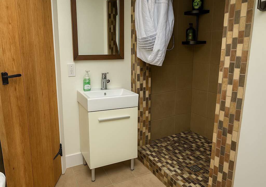 Photo of Bathroom in Saanich East