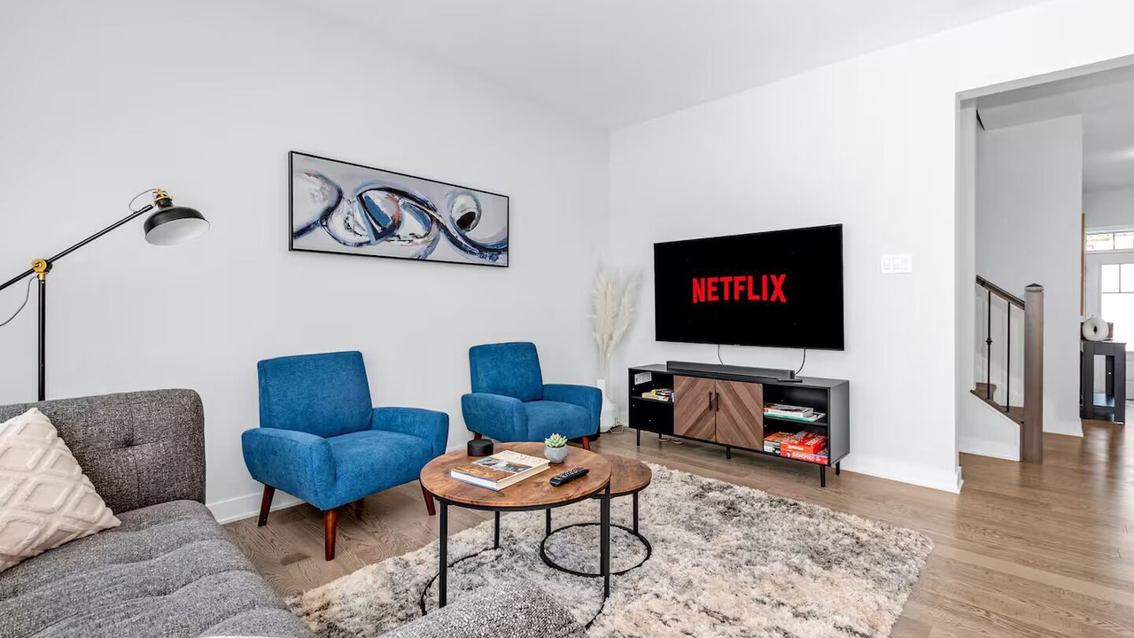 Photo of Livingroom in Cardinal Creek