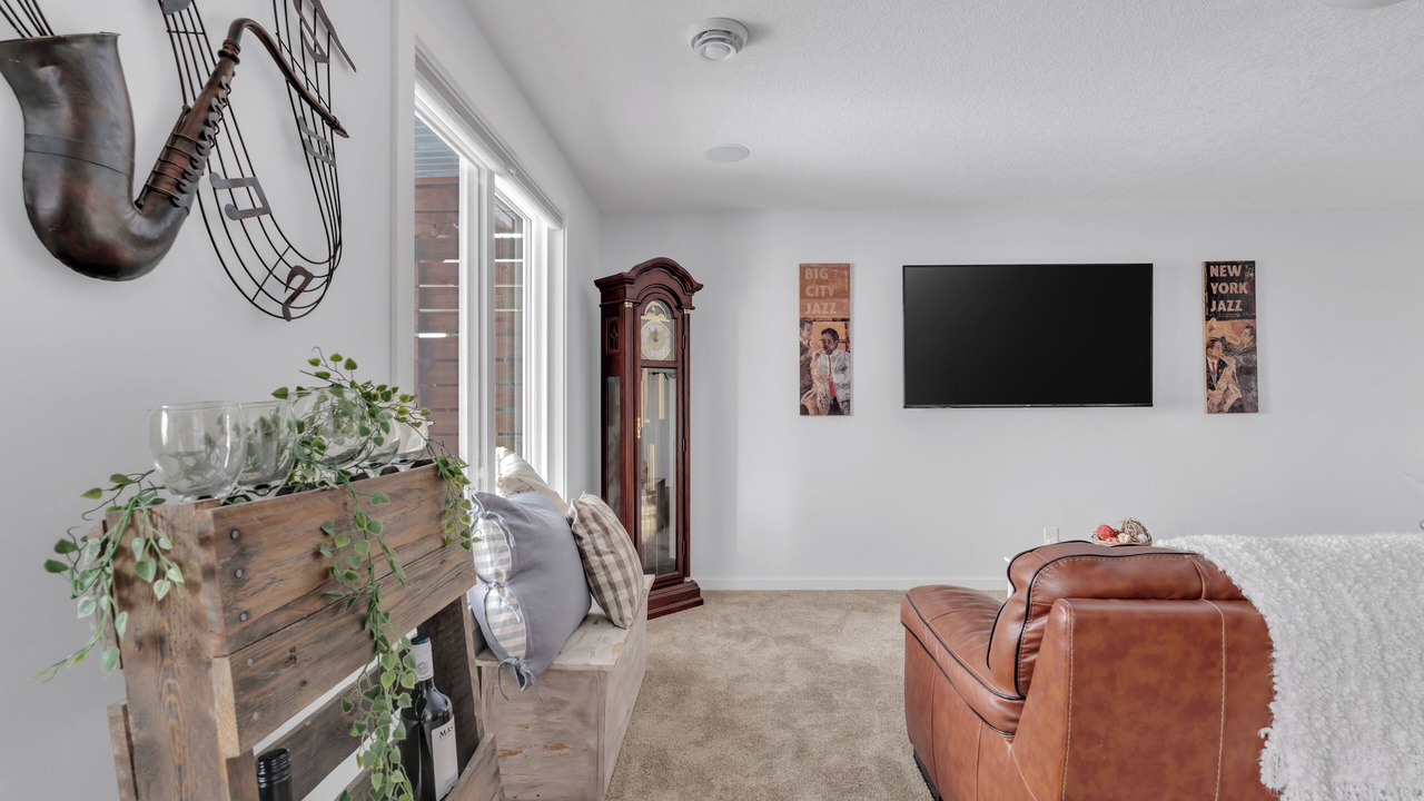 Photo of Livingroom in Cochrane