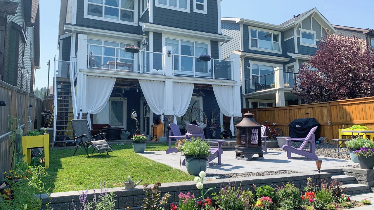 Photo of Patio Balcony in Cochrane