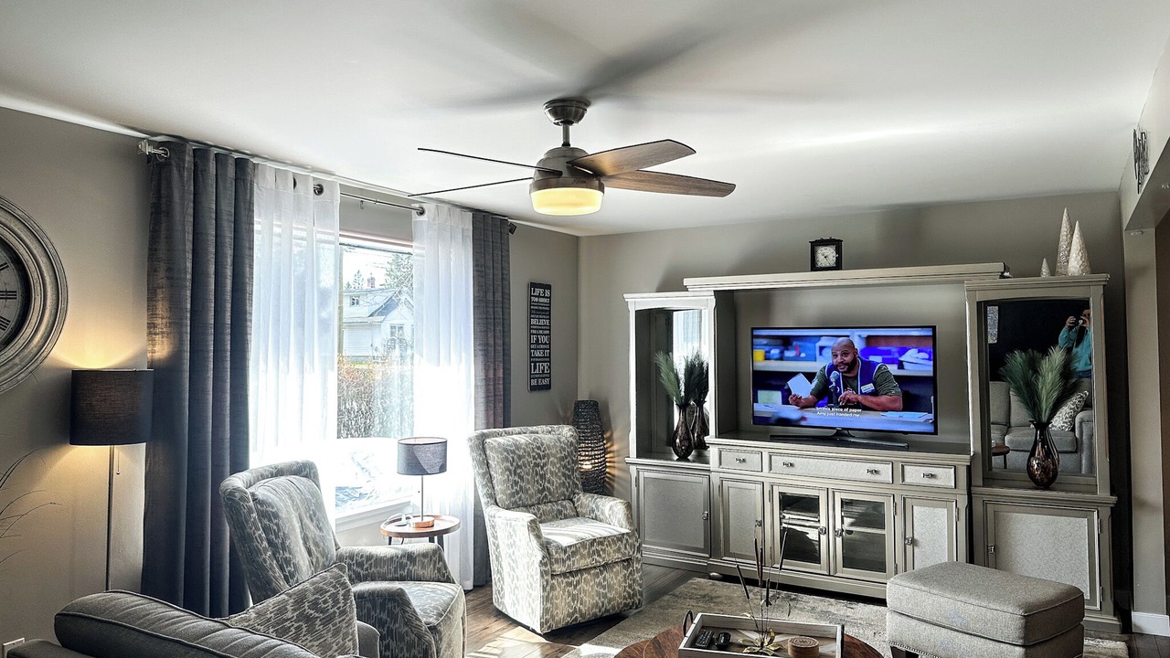 Photo of Livingroom in Thunder Bay