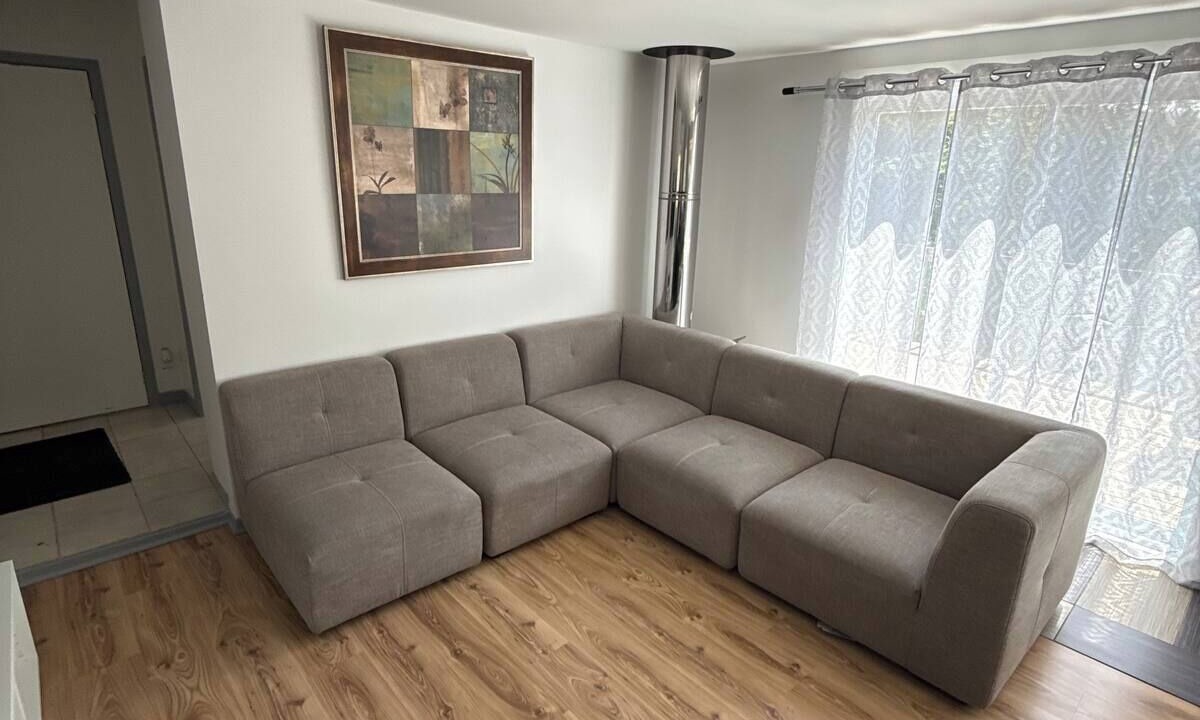 Photo of Livingroom in St-Adolphe-d'Howard