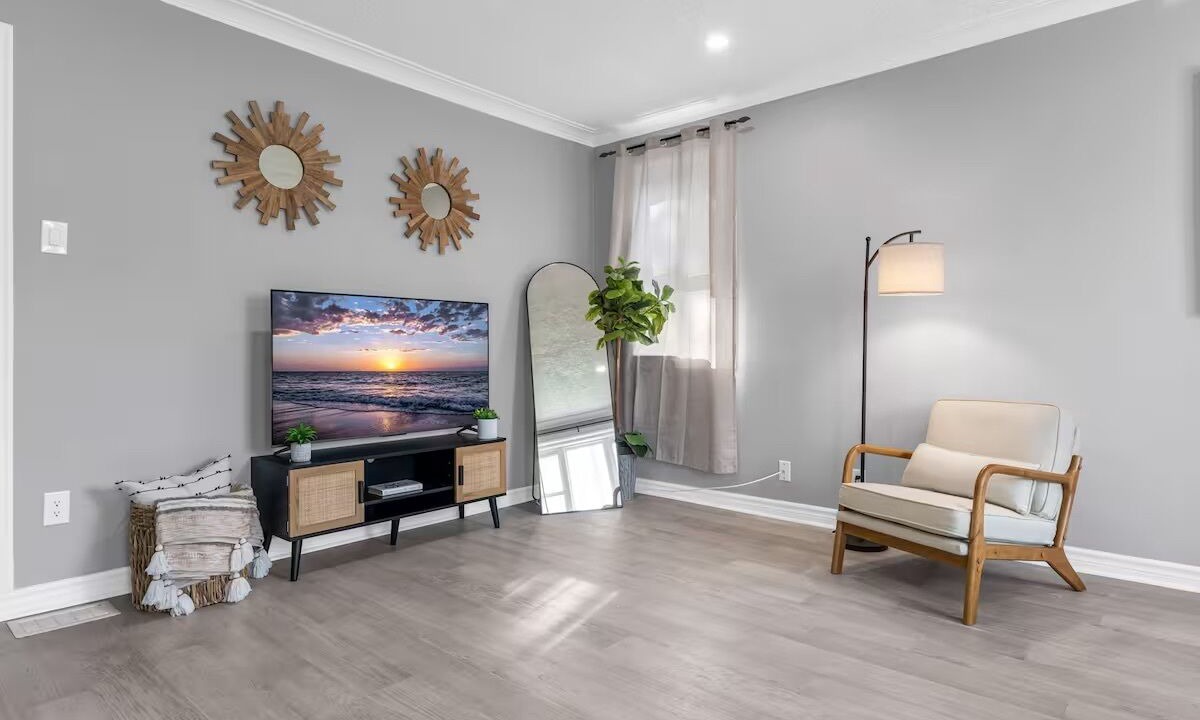 Photo of Livingroom in Thorold