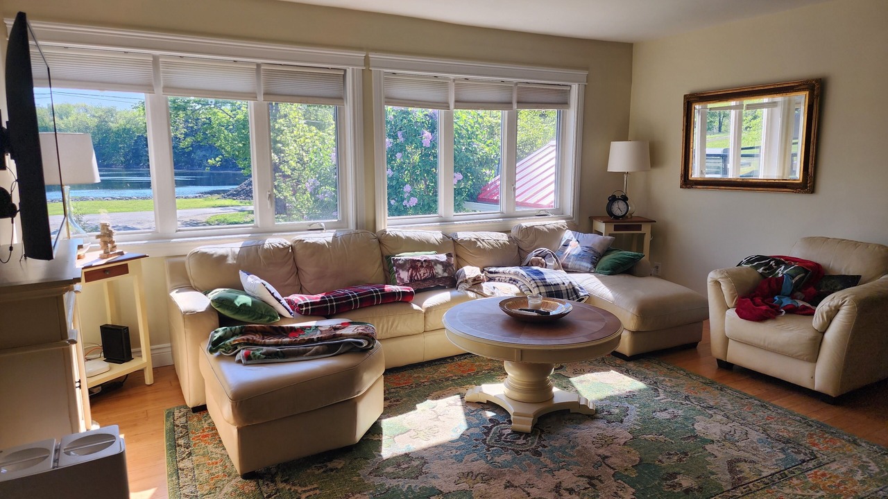 Photo of Livingroom in Lunenburg County