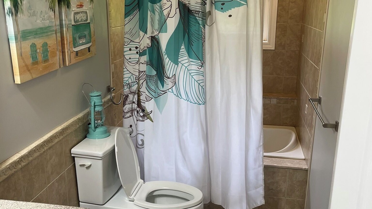 Photo of Bathroom in Sauble Beach