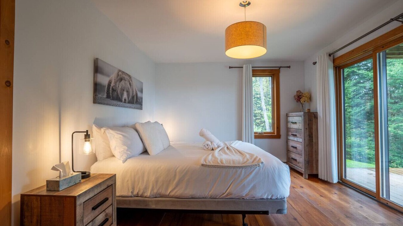 Photo of Bedroom in Val-des-Lacs