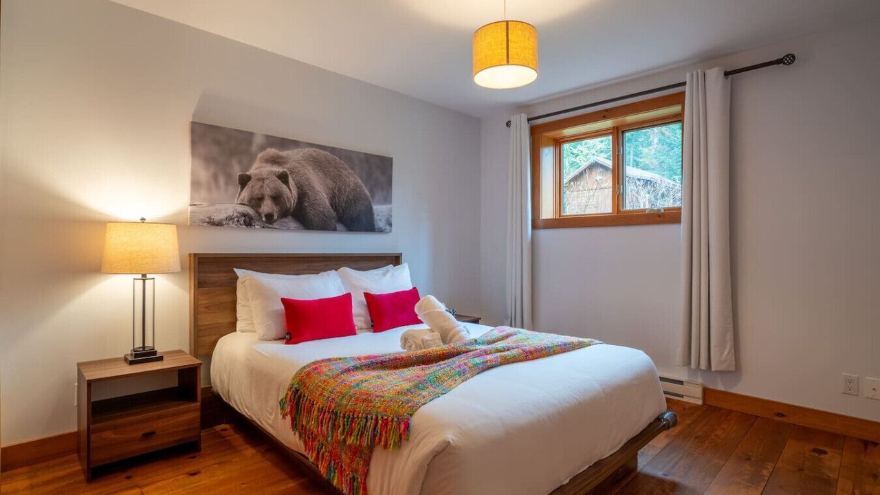 Photo of Bedroom in Val-des-Lacs