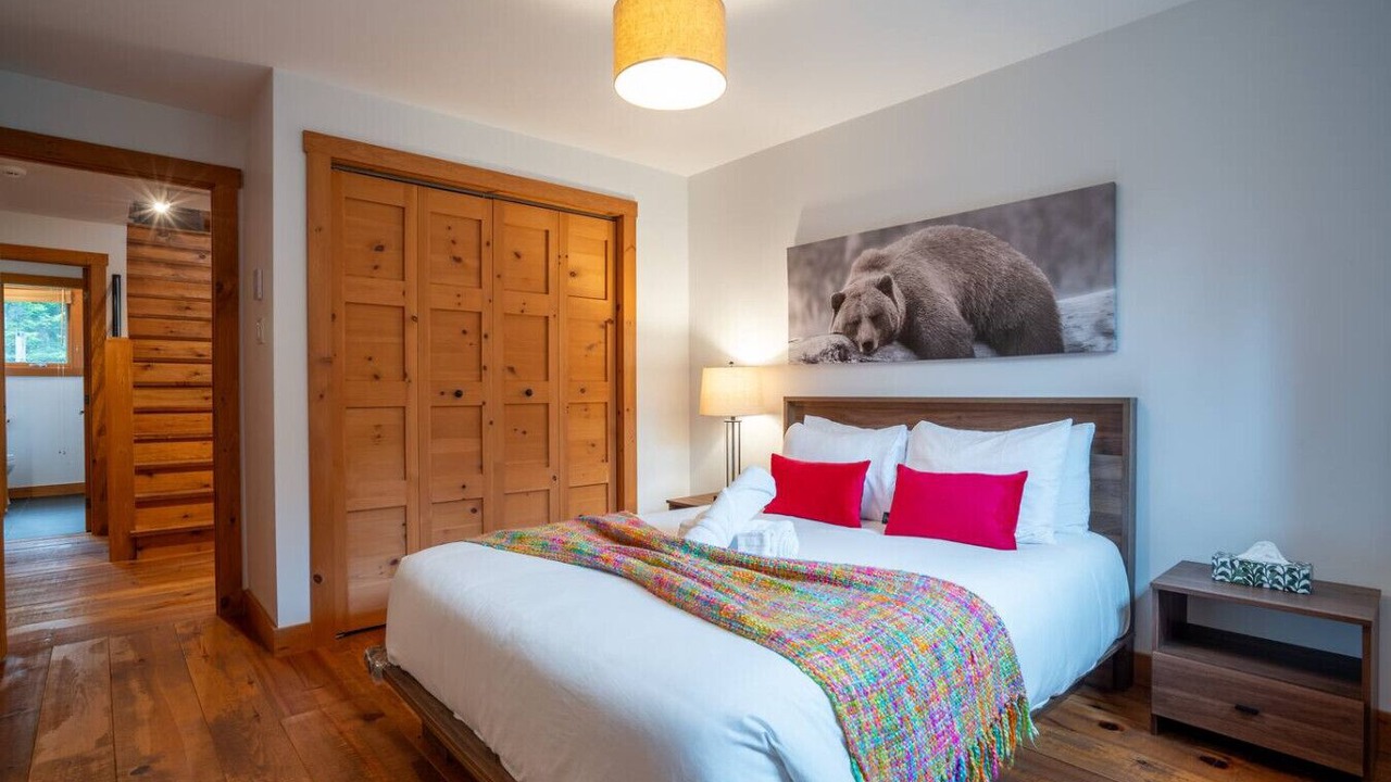 Photo of Bedroom in Val-des-Lacs