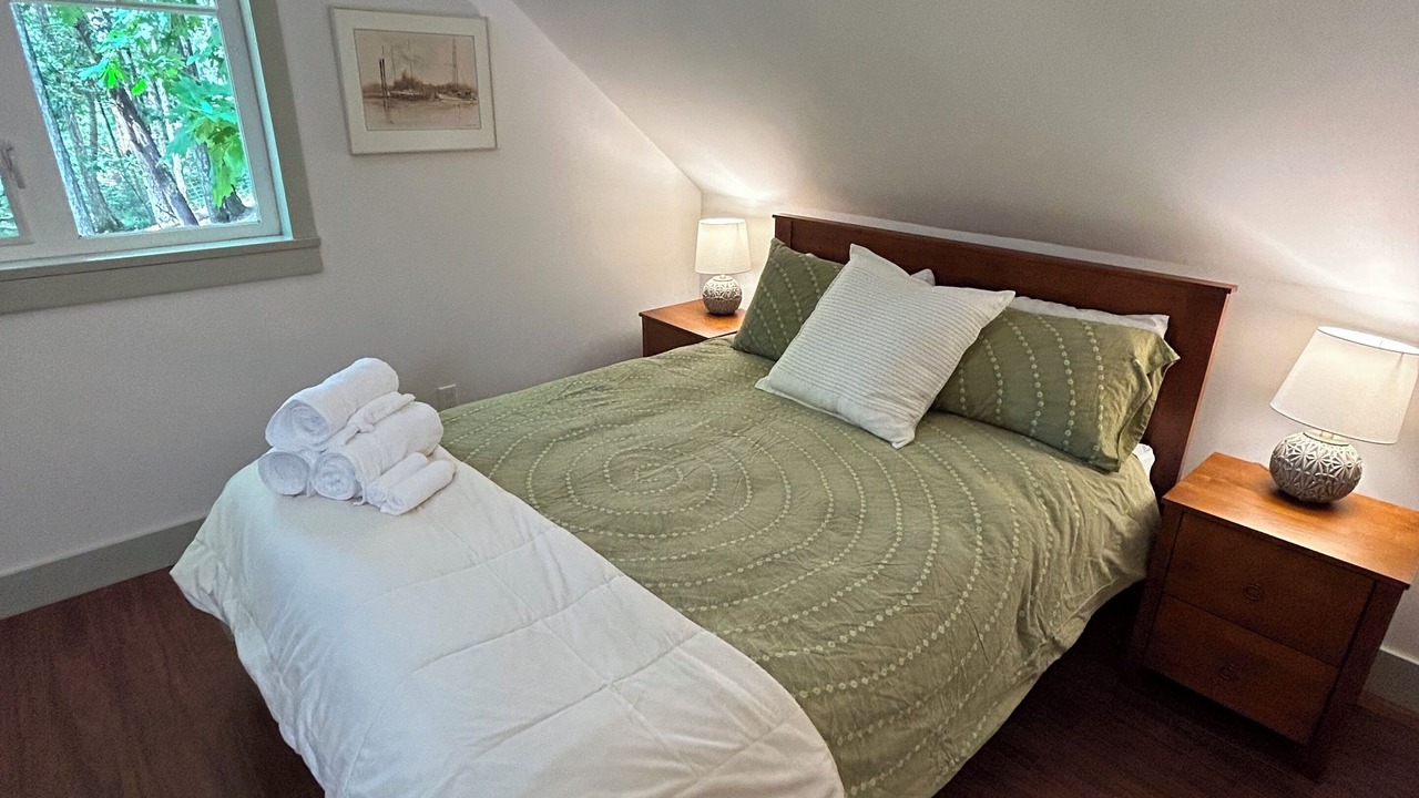 Photo of Bedroom in Salt Spring Island