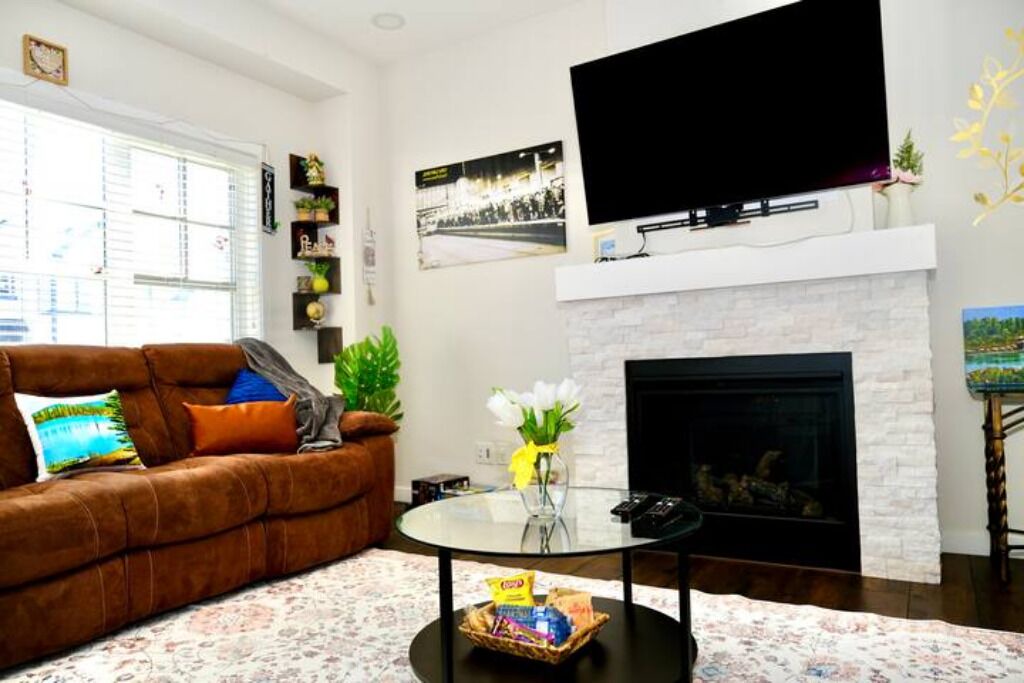 Photo of Livingroom in Southeast Calgary