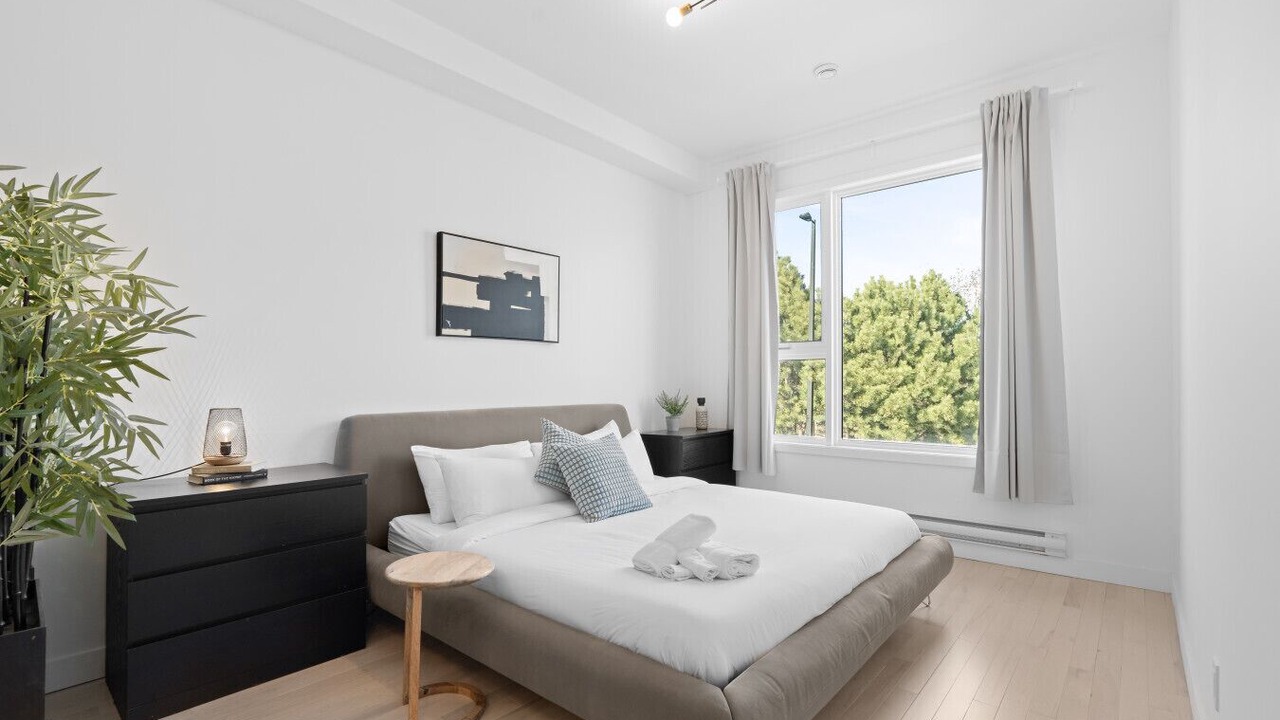 Photo of Bedroom in La Petite-Patrie