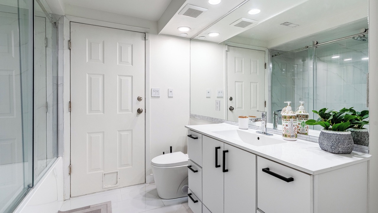 Photo of Bathroom in Canyon Heights