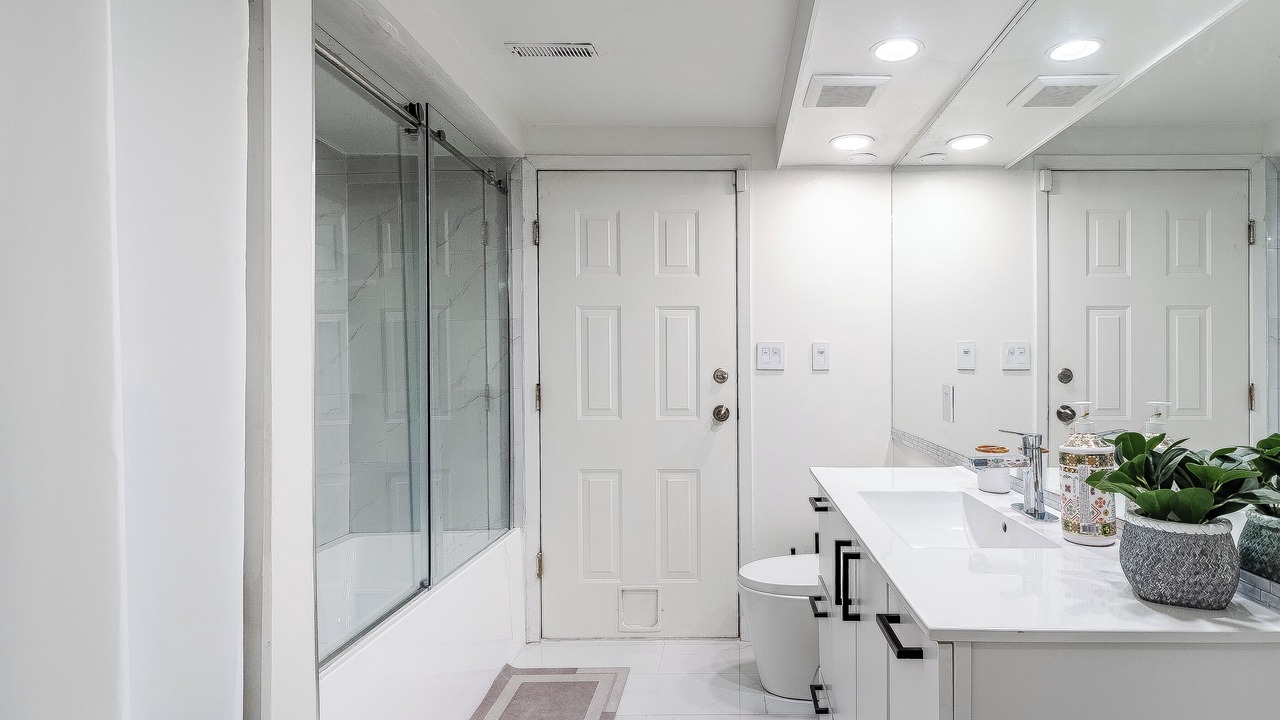 Photo of Bathroom in Canyon Heights